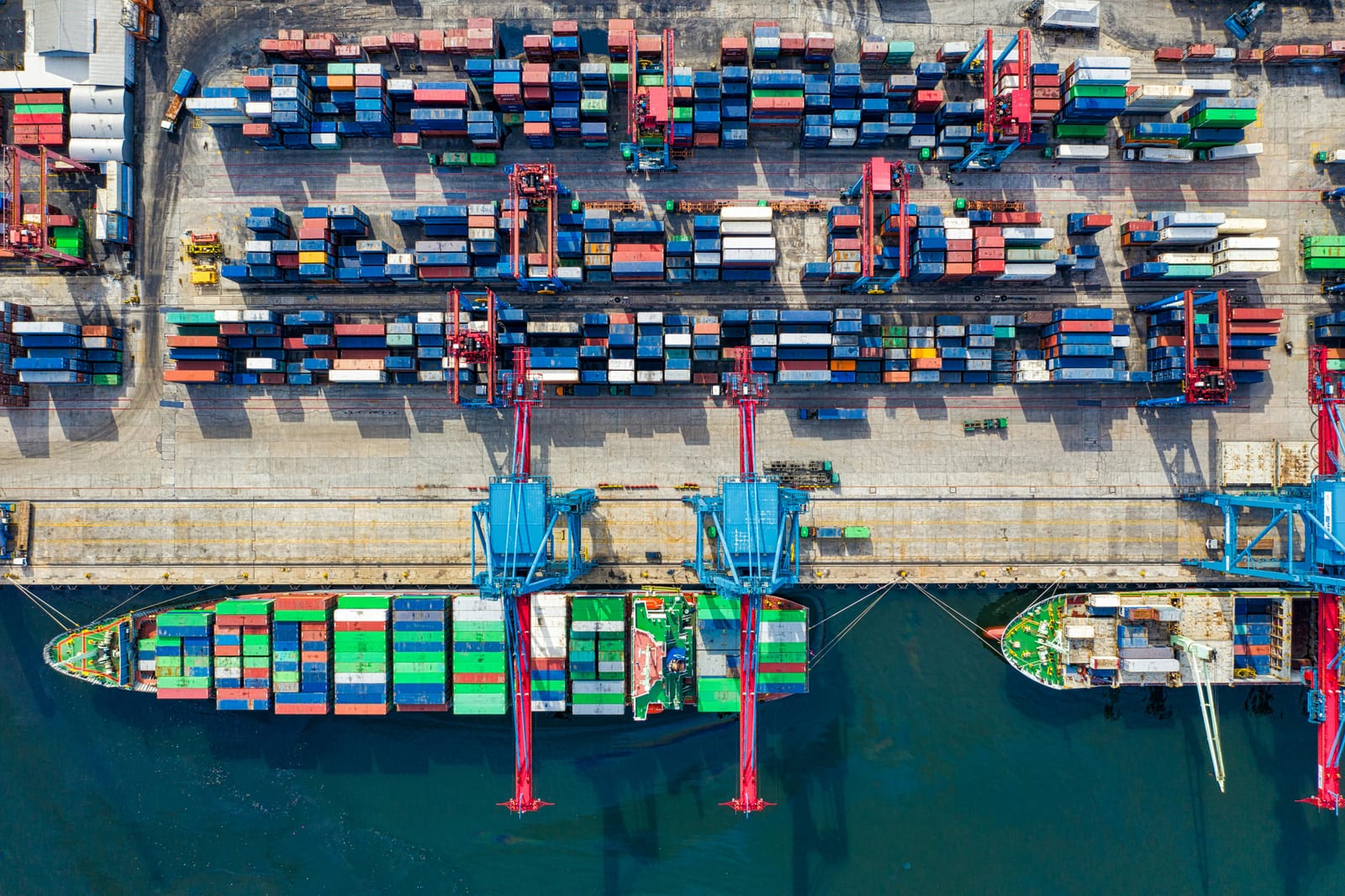 Container terminal coordinating international cargo shipments